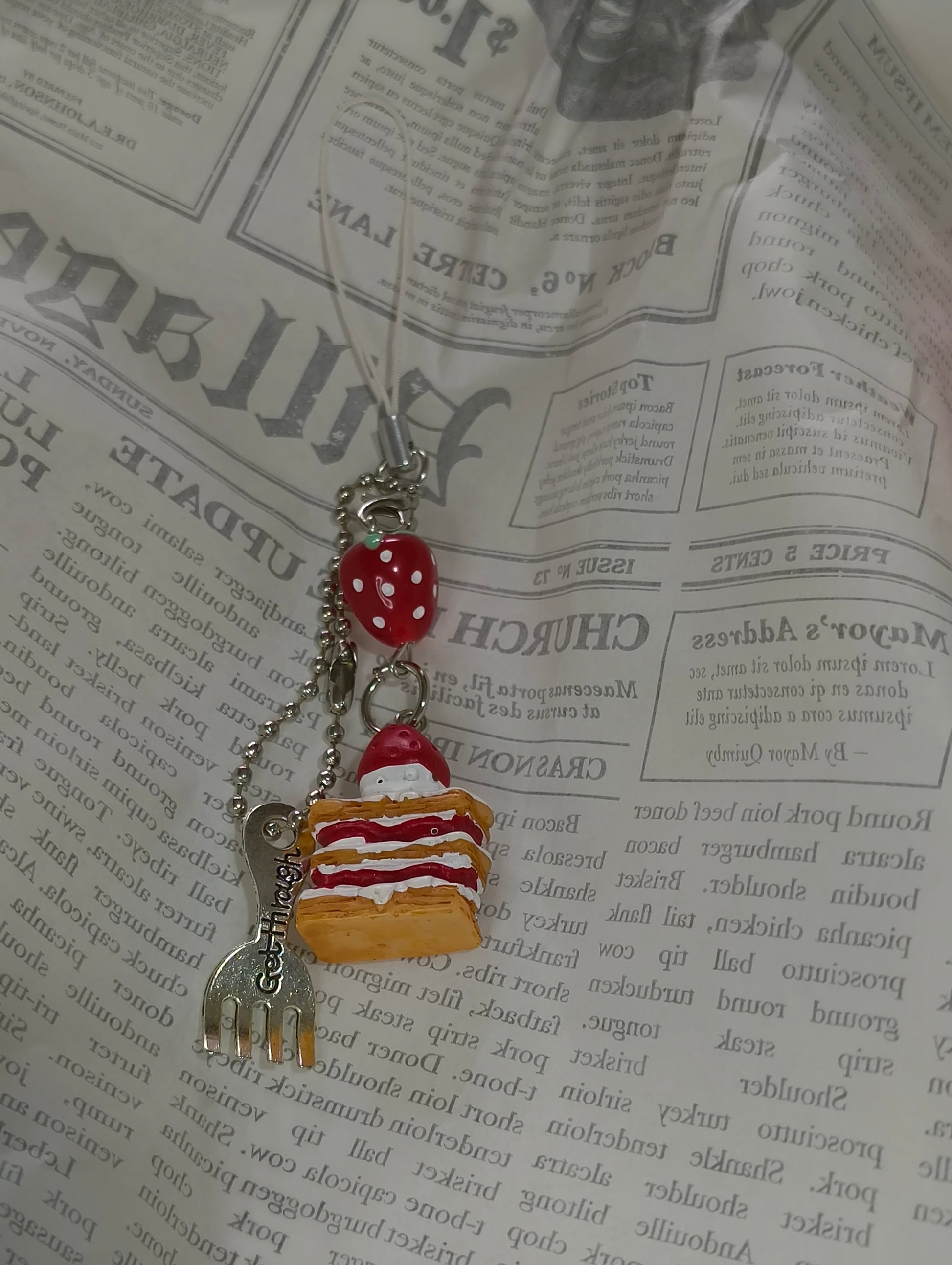 Claw Trinket - Strawberry strudel double keychain